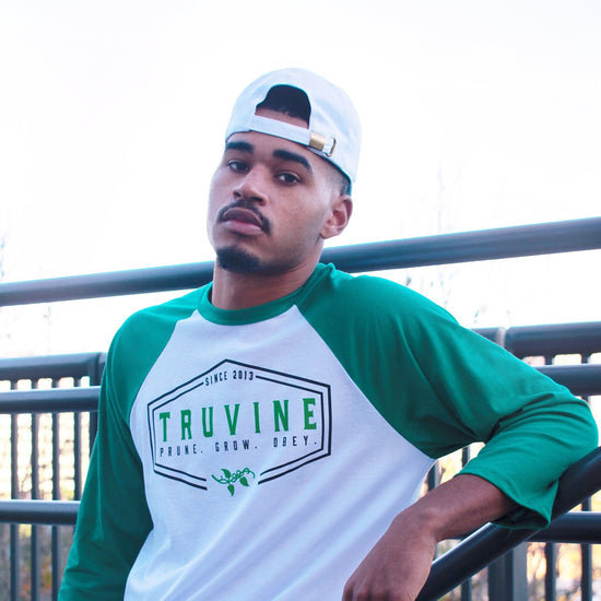 Camiseta de béisbol unisex "Prune.Grow.Obey". Verde Kelly